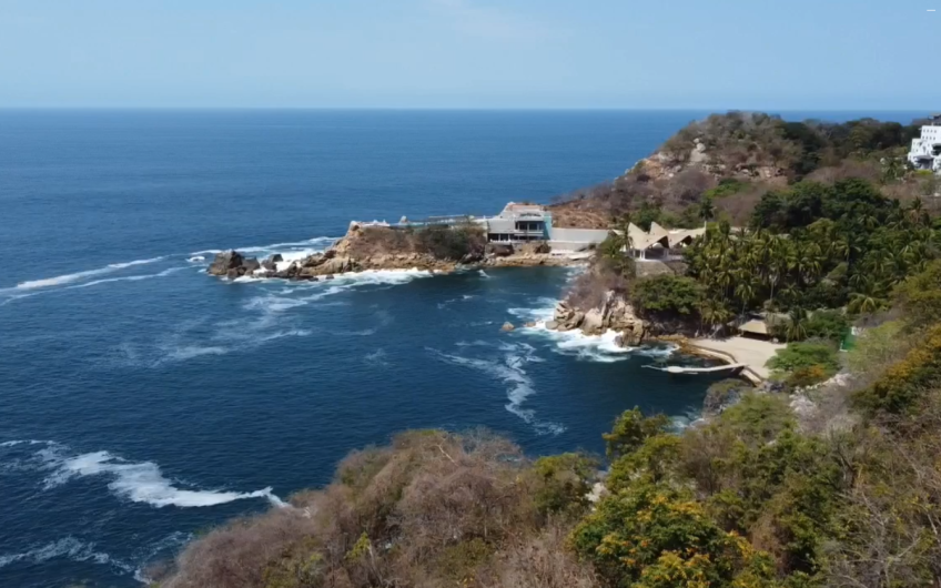 TERRENO CON VISTA AL MAR CARABELA 9