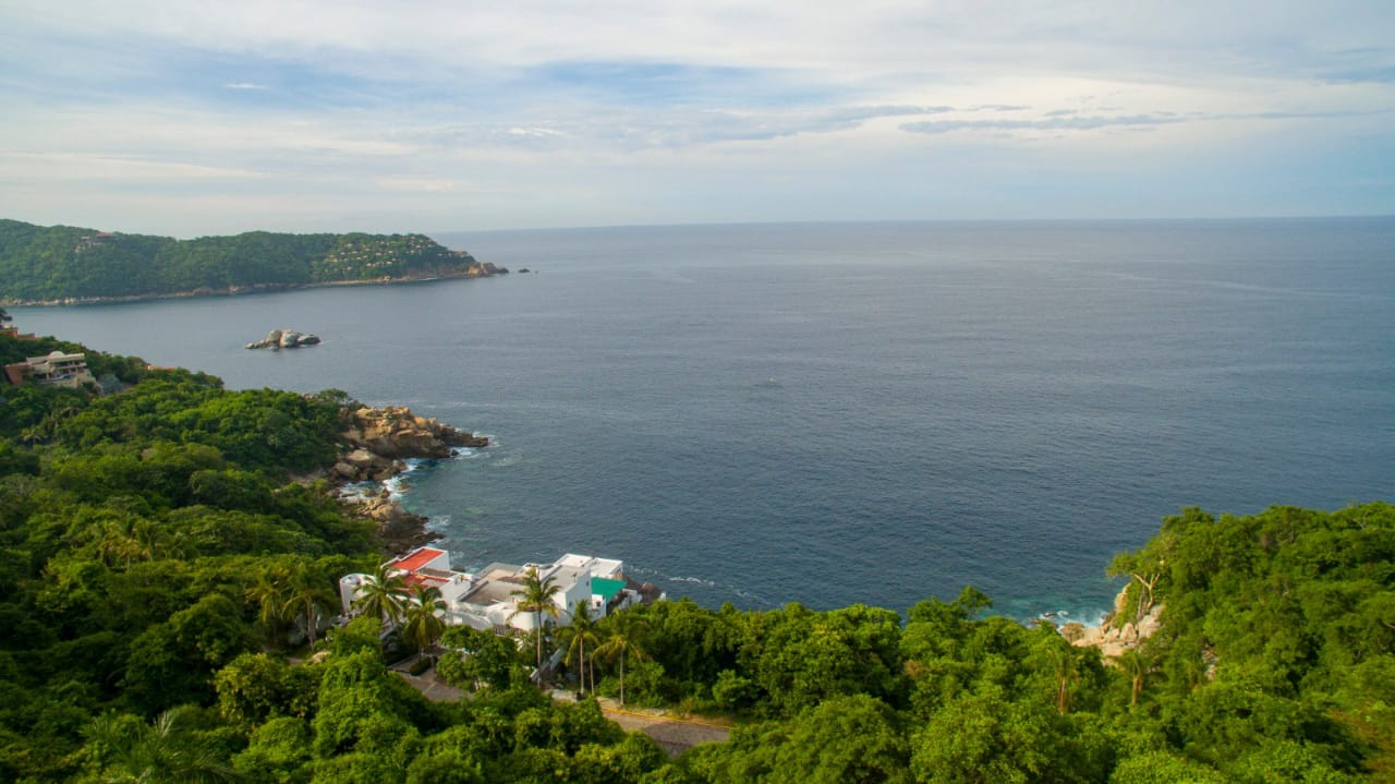 TERRENO CON VISTA AL MAR GALEÓN 76