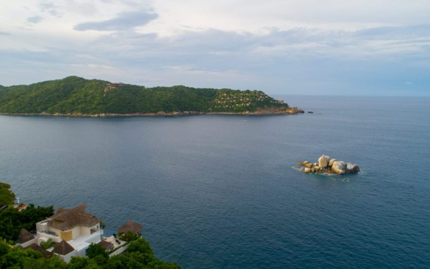TERRENO CON VISTA AL MAR GALEÓN 76